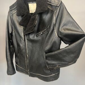 Zara kids faux leather shearling distressed moto Jacket size 11/12 EUC like new